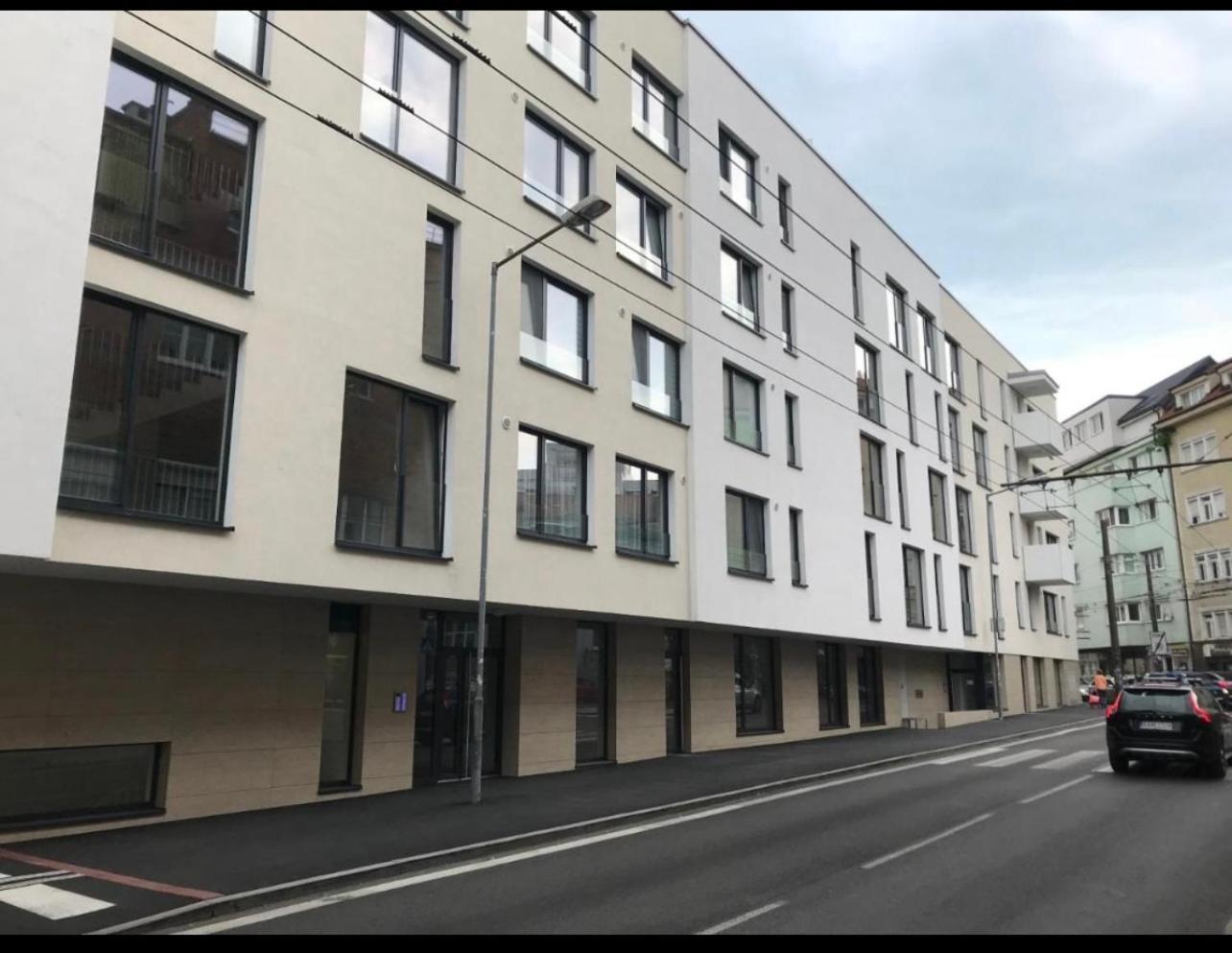 Skau Piano Family & Business Apartment Free Parking Bratislava Exterior photo