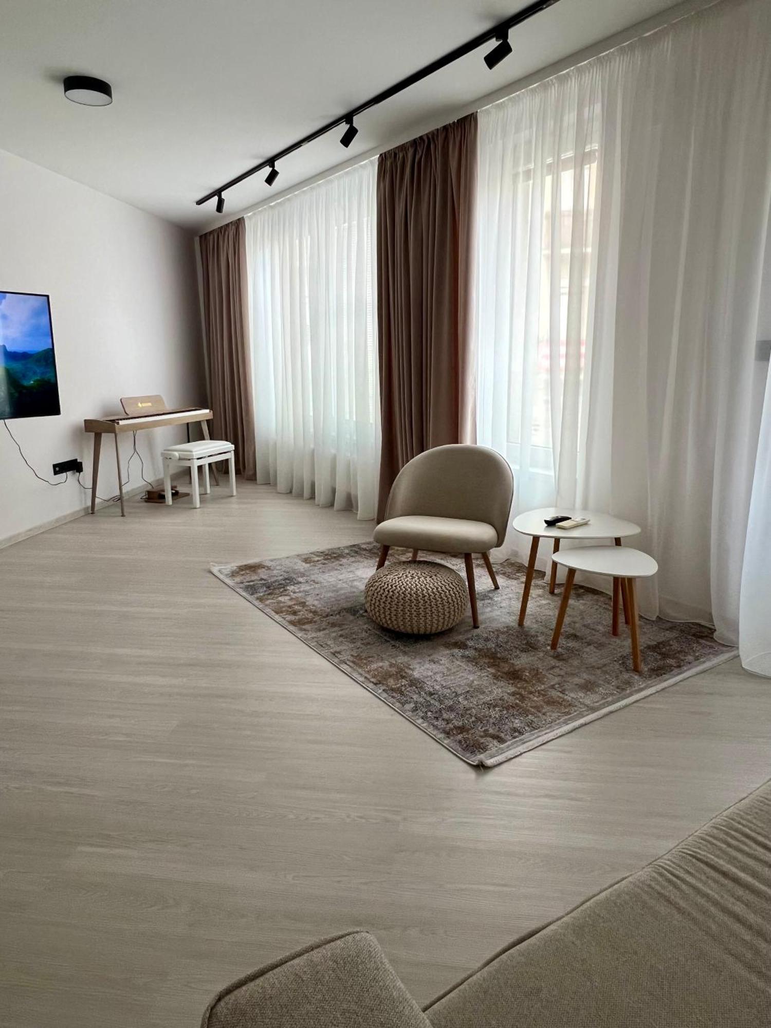 Skau Piano Family & Business Apartment Free Parking Bratislava Exterior photo